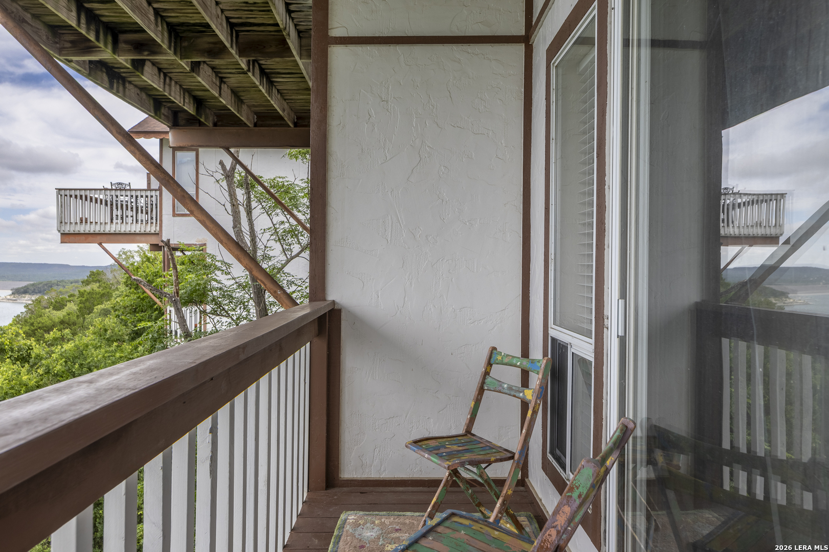 1601 LARSON DR UNIT 2