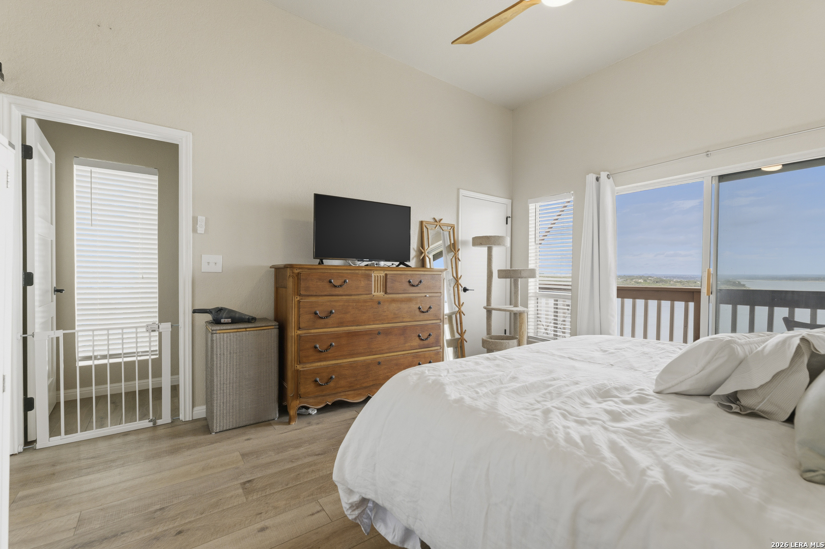 1601 LARSON DR UNIT 2