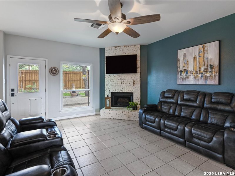 9049 Sarasota Woods