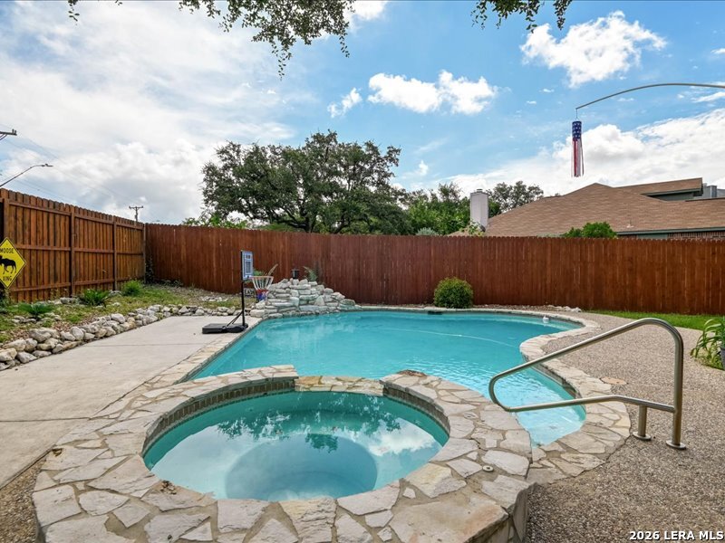 9049 Sarasota Woods
