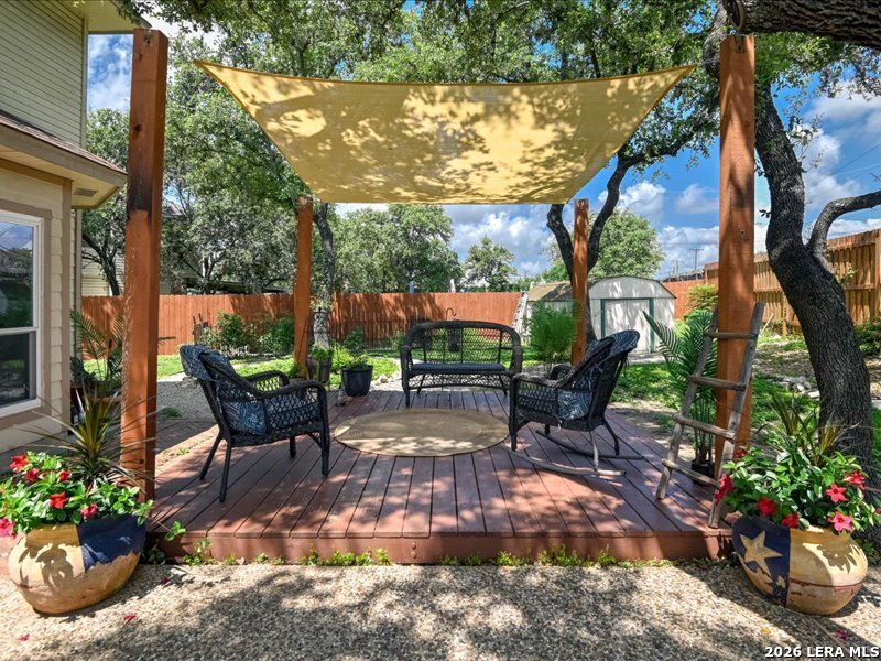 9049 Sarasota Woods