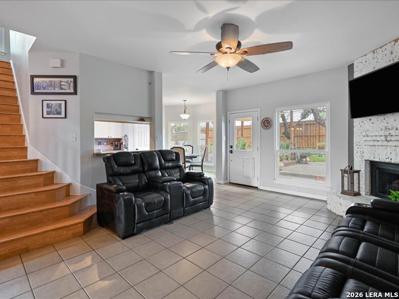 9049 Sarasota Woods