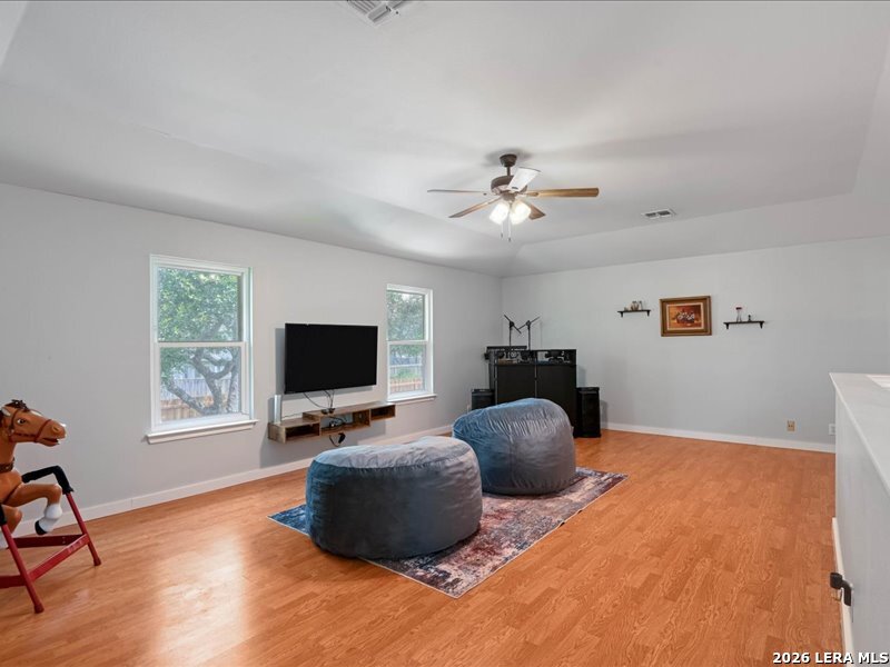 9049 Sarasota Woods
