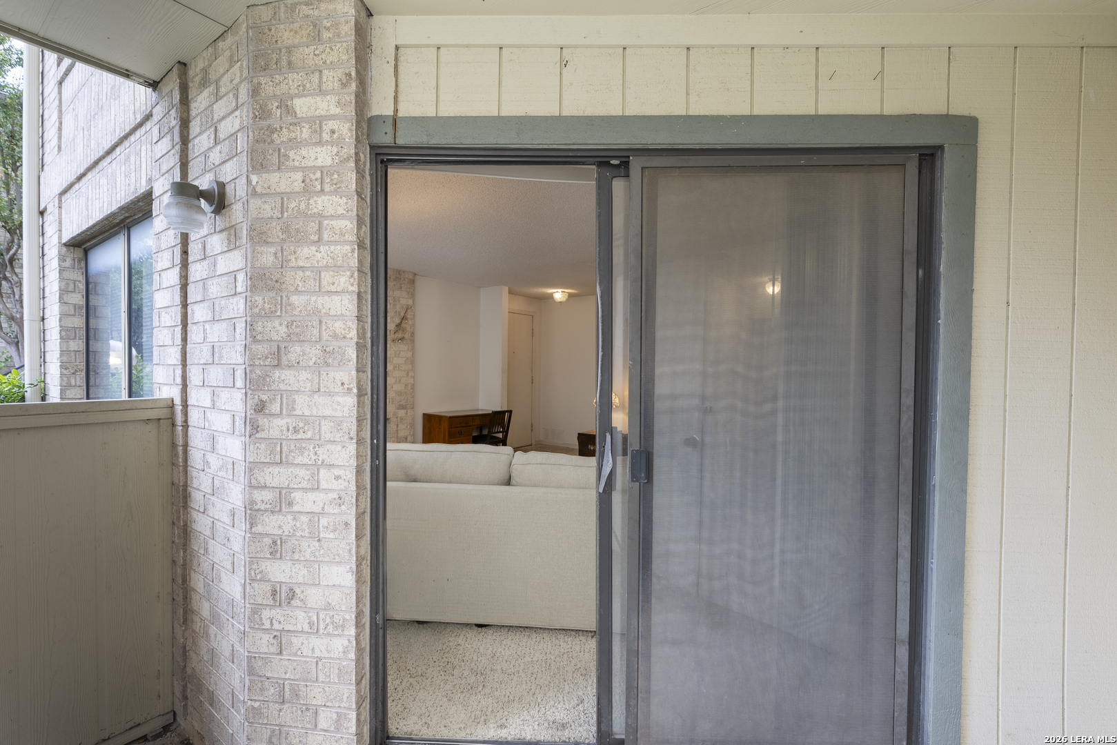 11843 Braesview 913