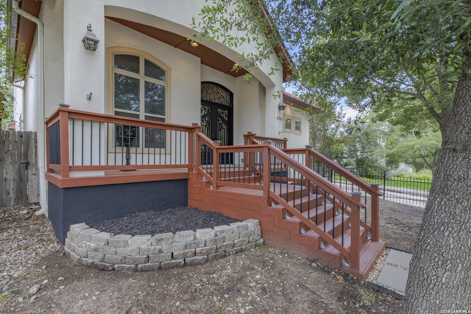 410 QUEEN ANNE CT