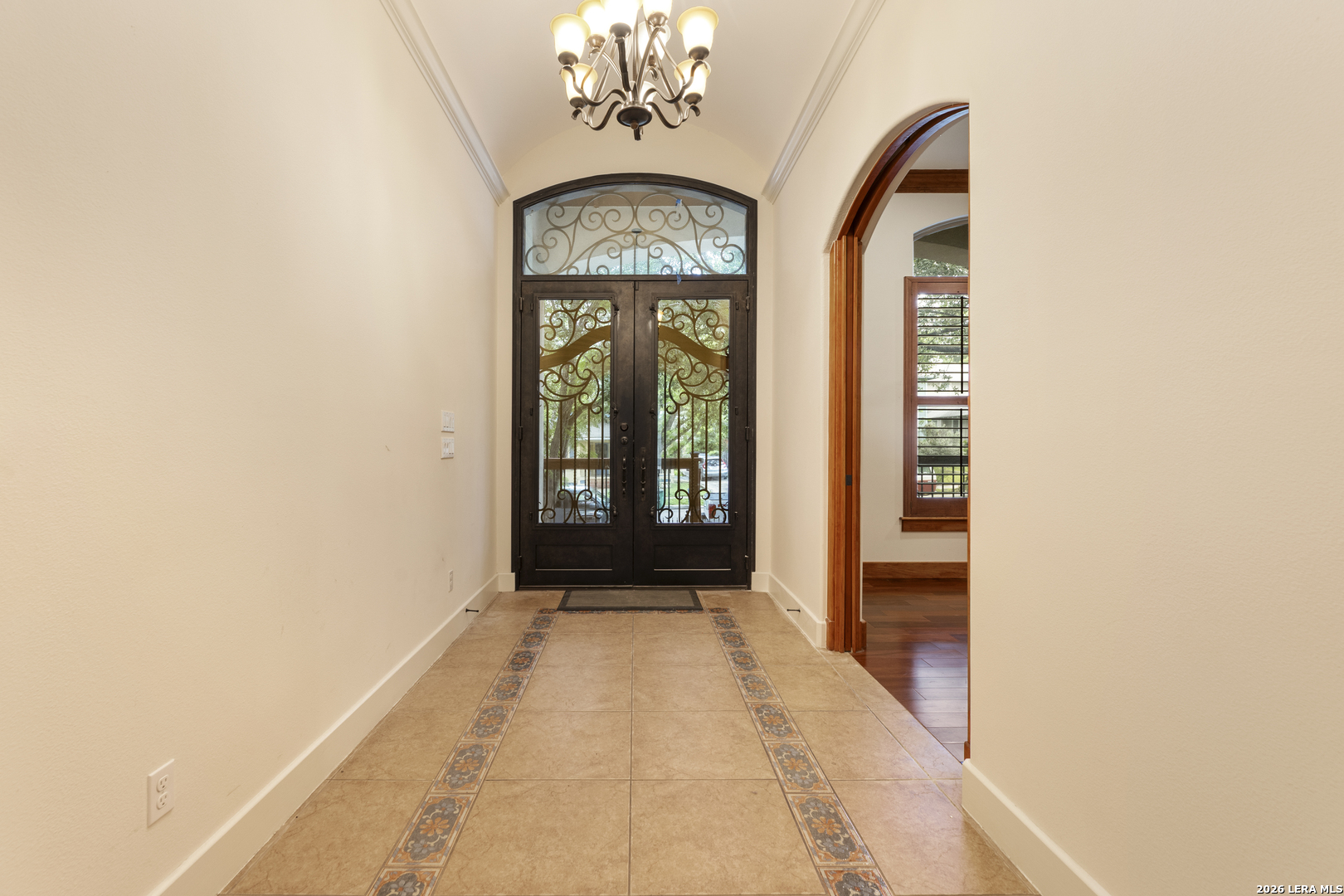 410 QUEEN ANNE CT