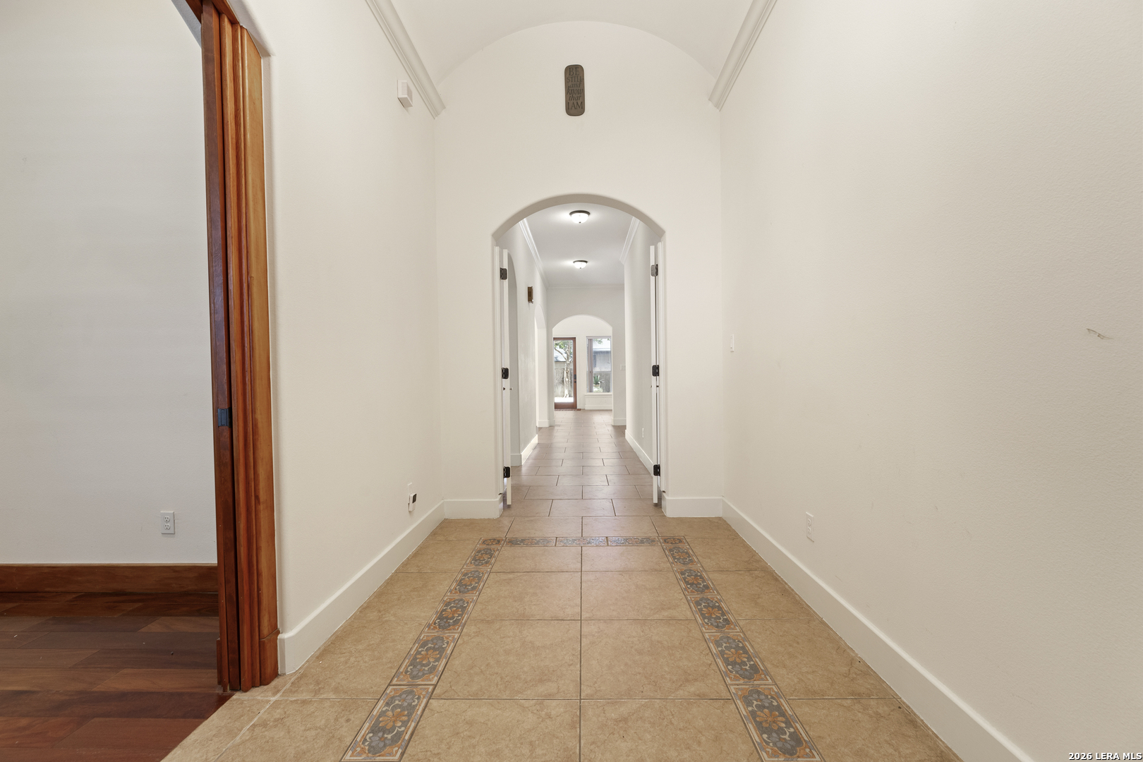 410 QUEEN ANNE CT