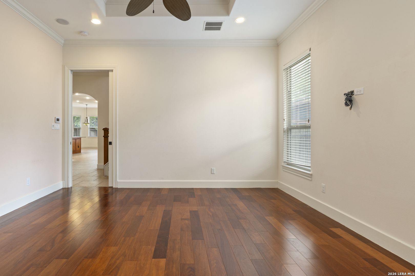 410 QUEEN ANNE CT