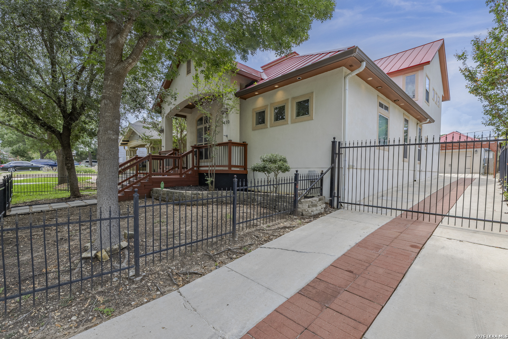 410 QUEEN ANNE CT