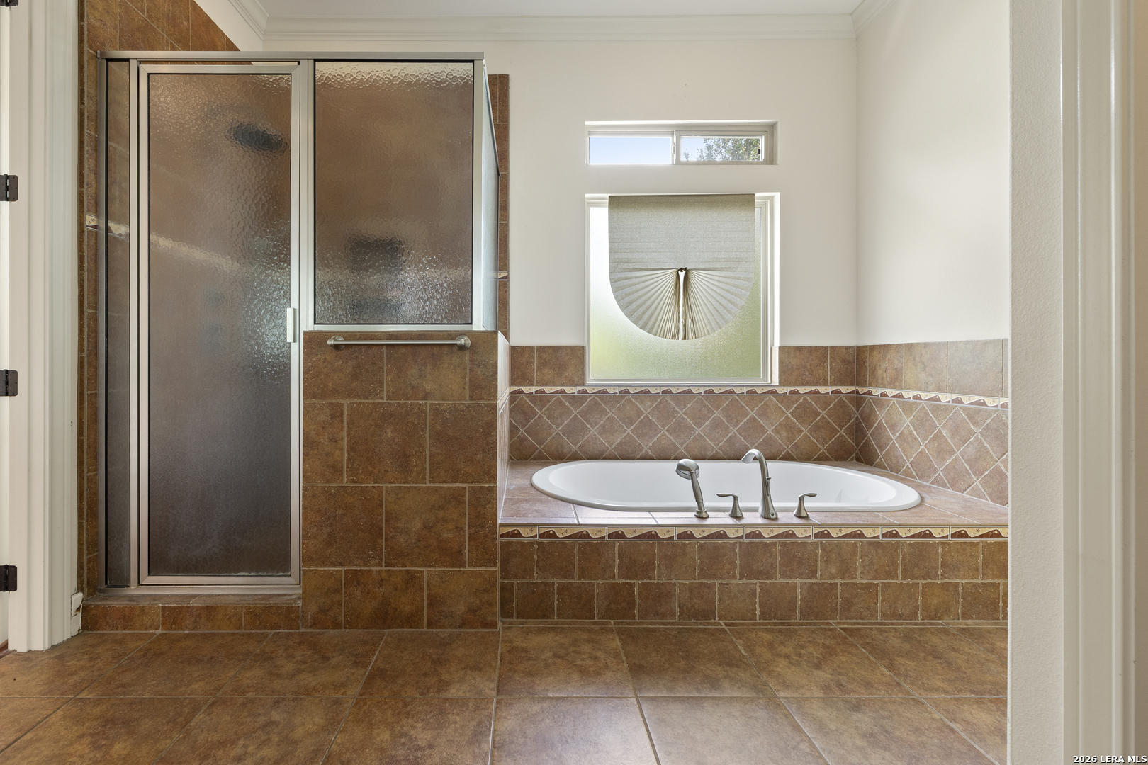 410 QUEEN ANNE CT