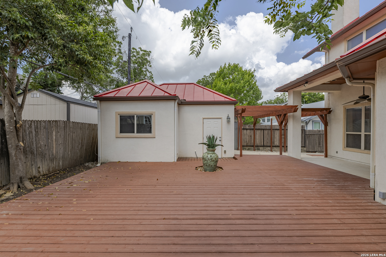 410 QUEEN ANNE CT