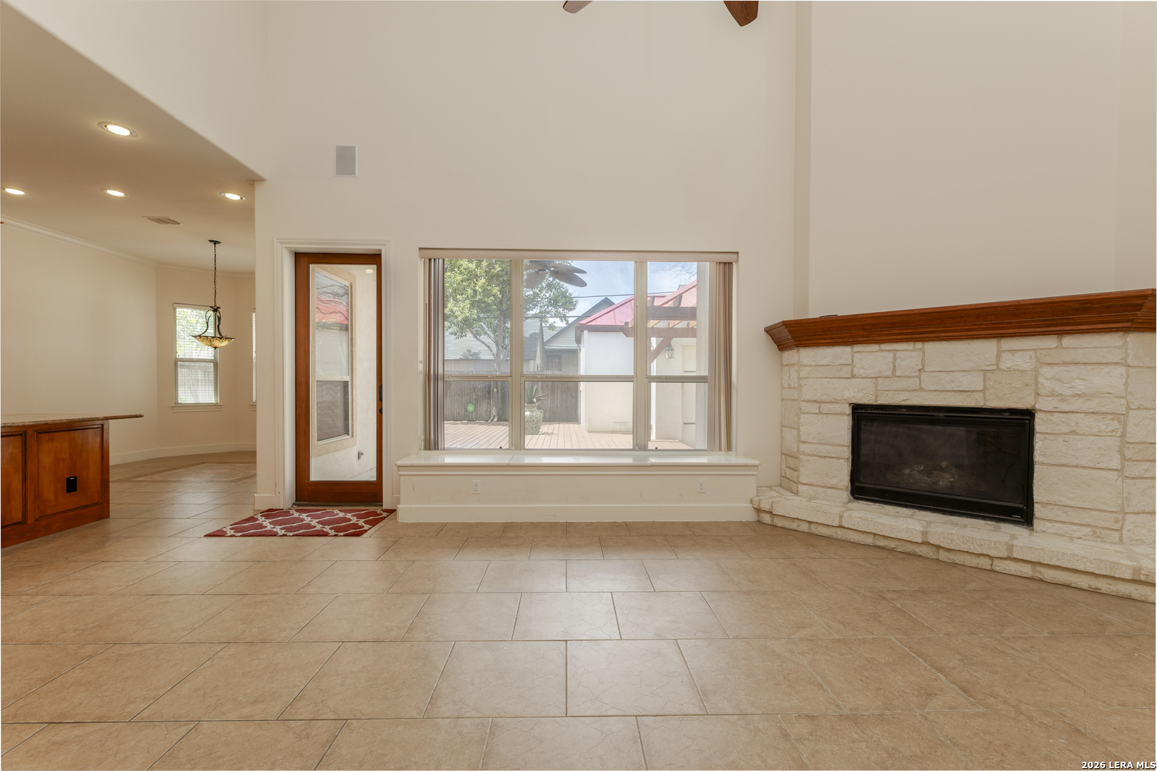 410 QUEEN ANNE CT