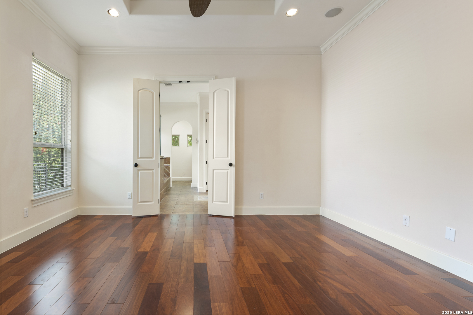 410 QUEEN ANNE CT