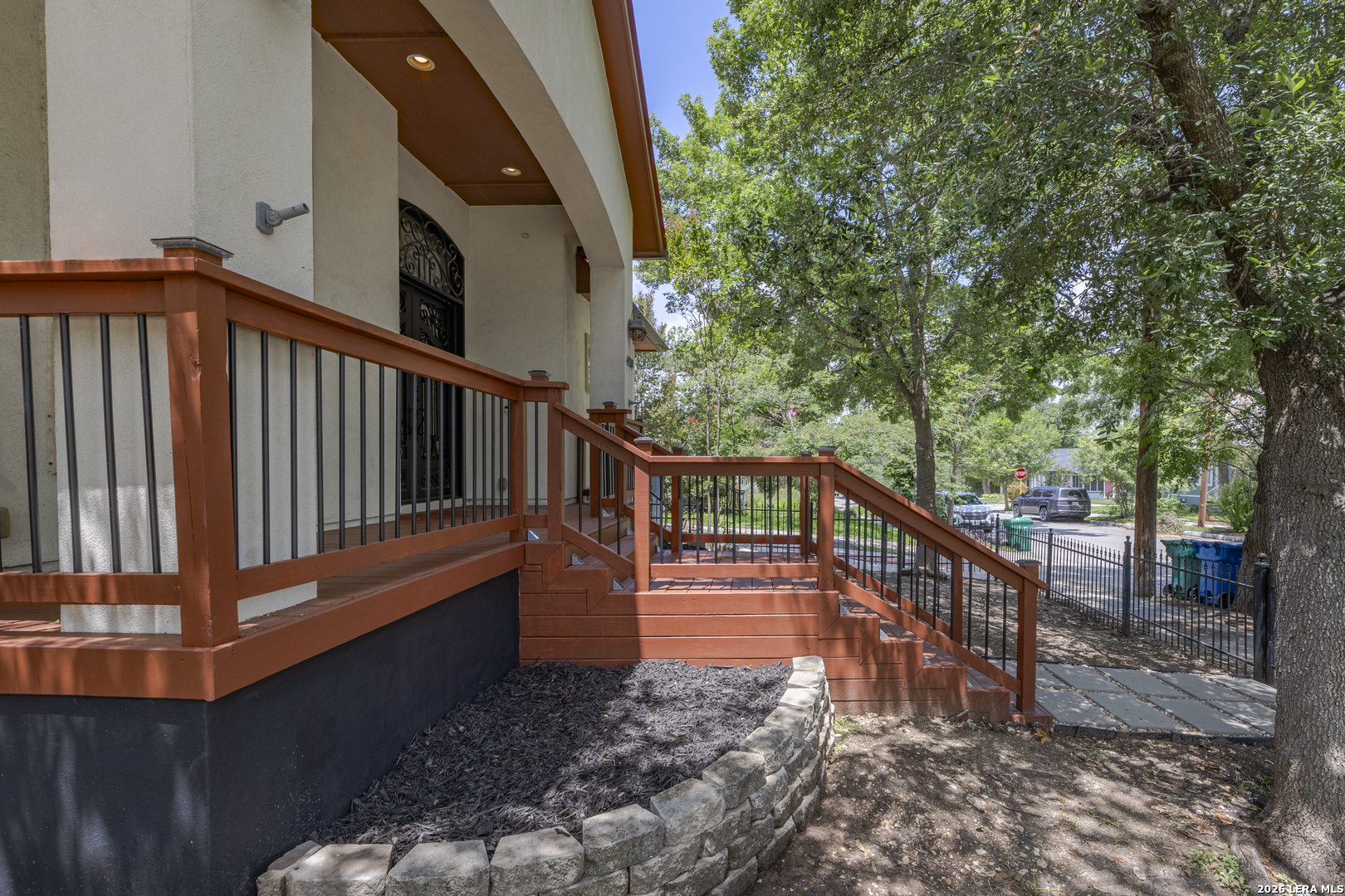 410 QUEEN ANNE CT