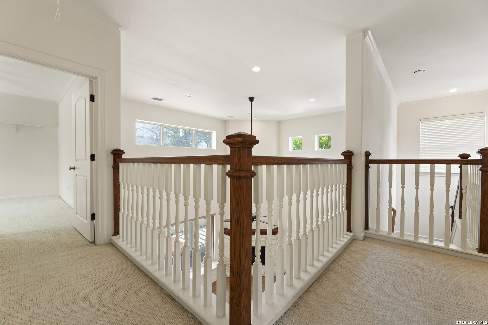 410 QUEEN ANNE CT