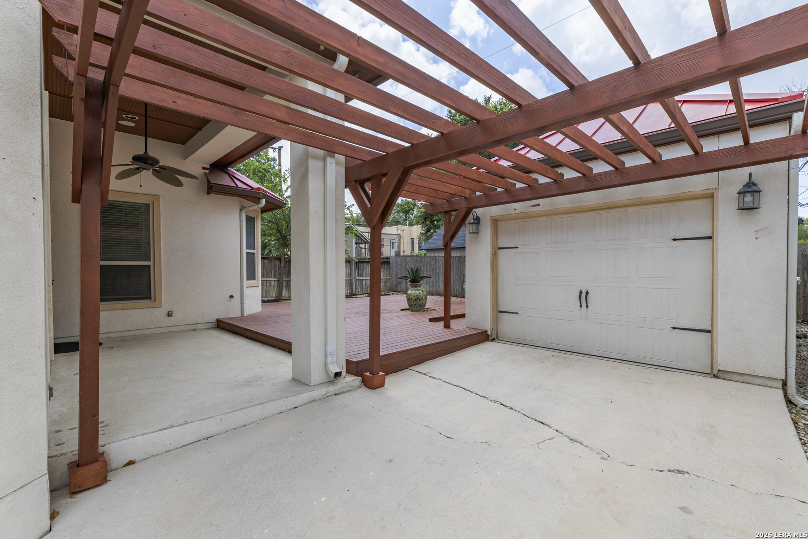 410 QUEEN ANNE CT