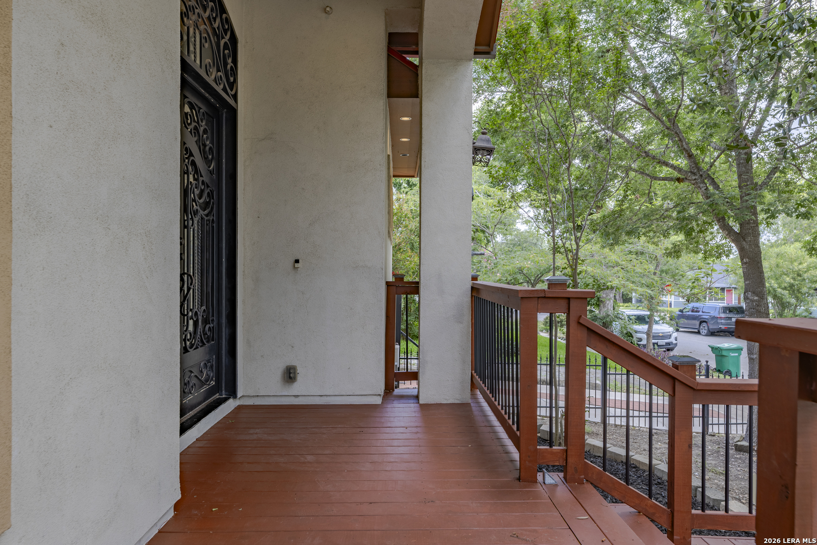 410 QUEEN ANNE CT