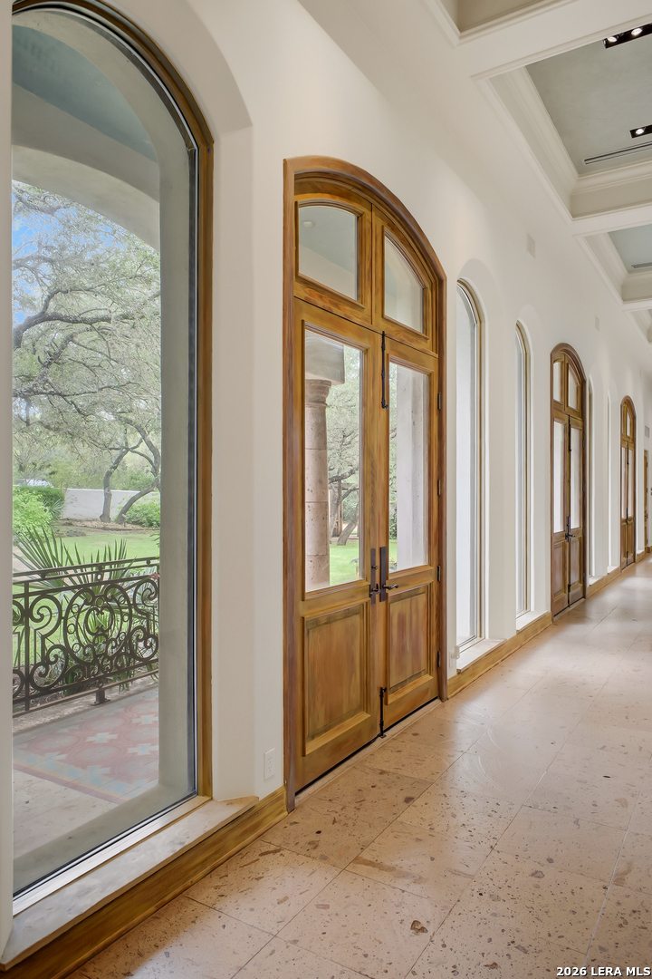 1726 GREYSTONE RDG