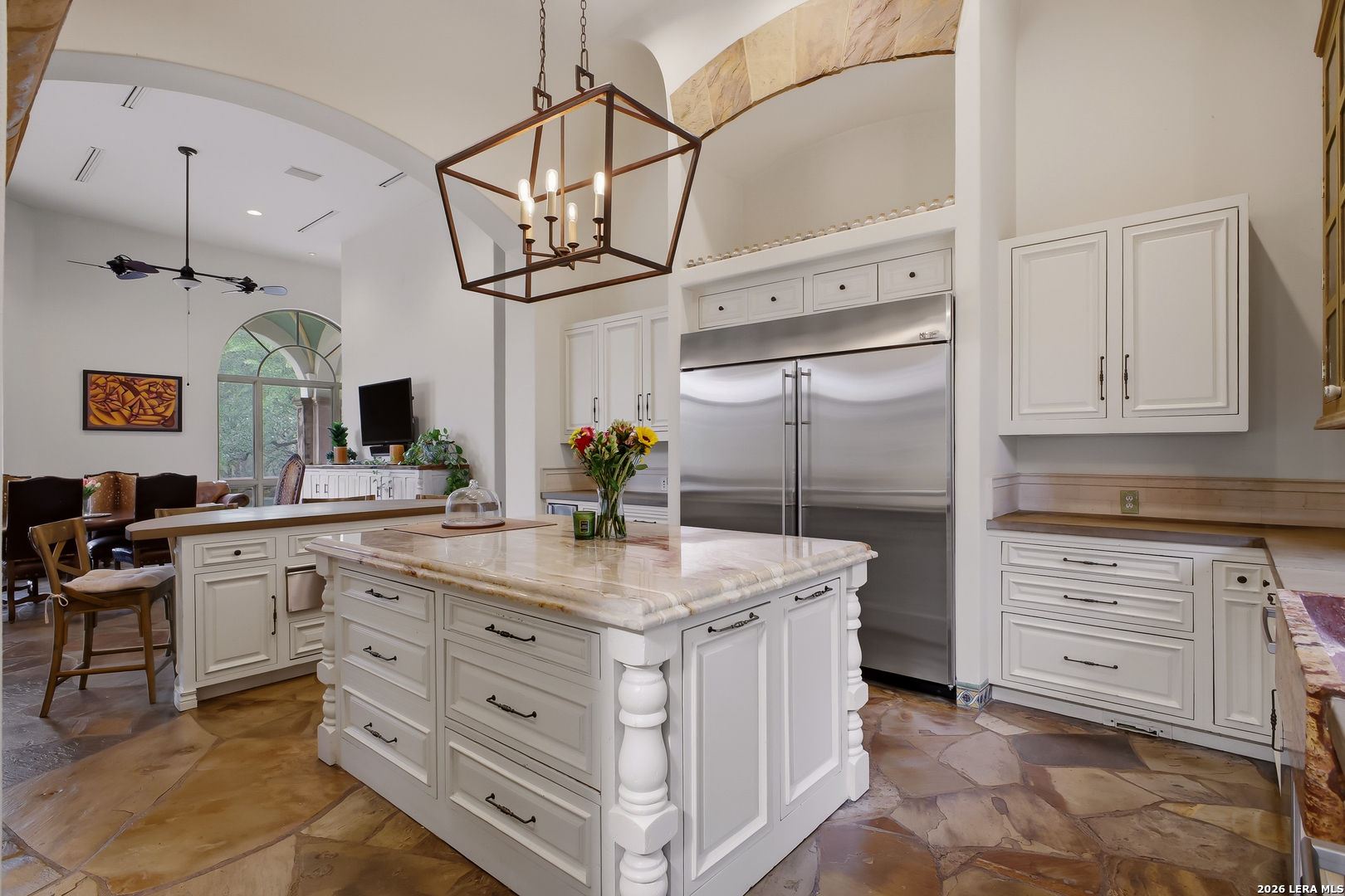 1726 GREYSTONE RDG