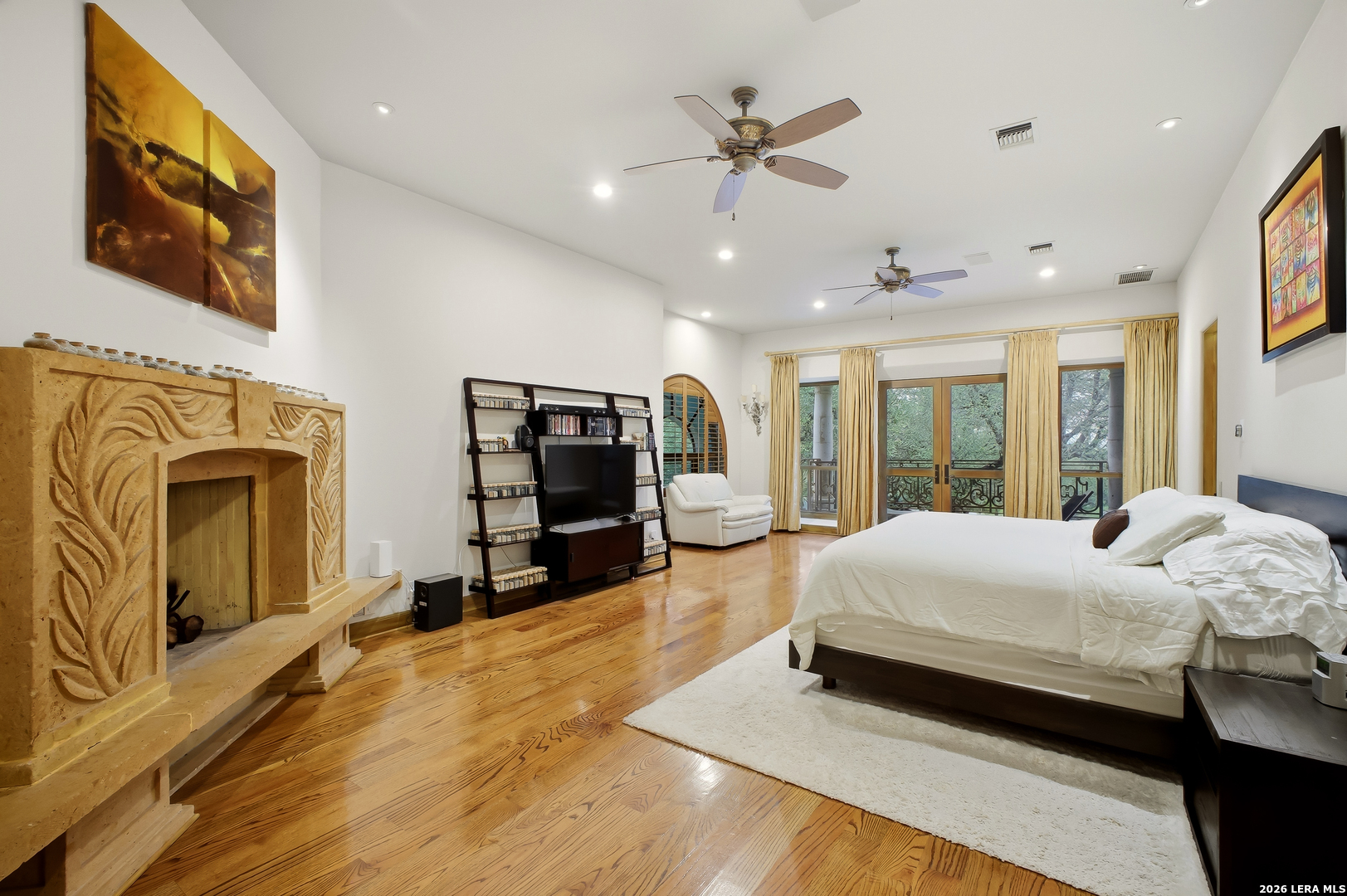 1726 GREYSTONE RDG