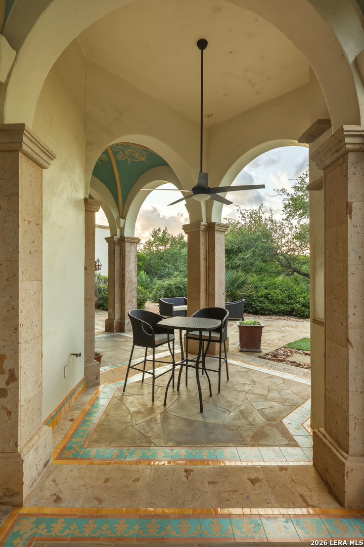 1726 GREYSTONE RDG