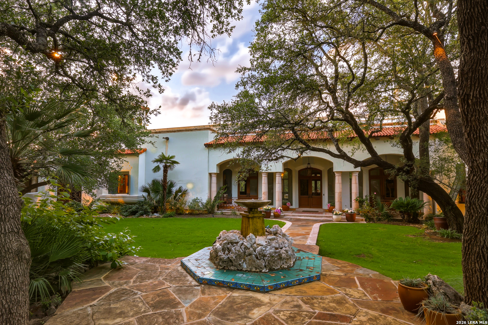 1726 GREYSTONE RDG
