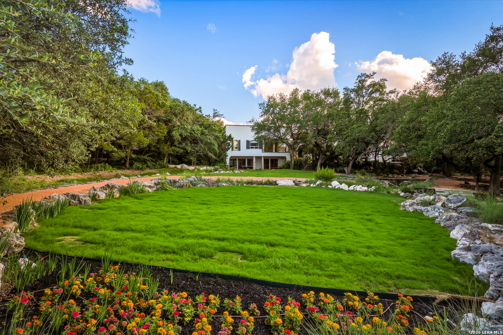 1726 GREYSTONE RDG