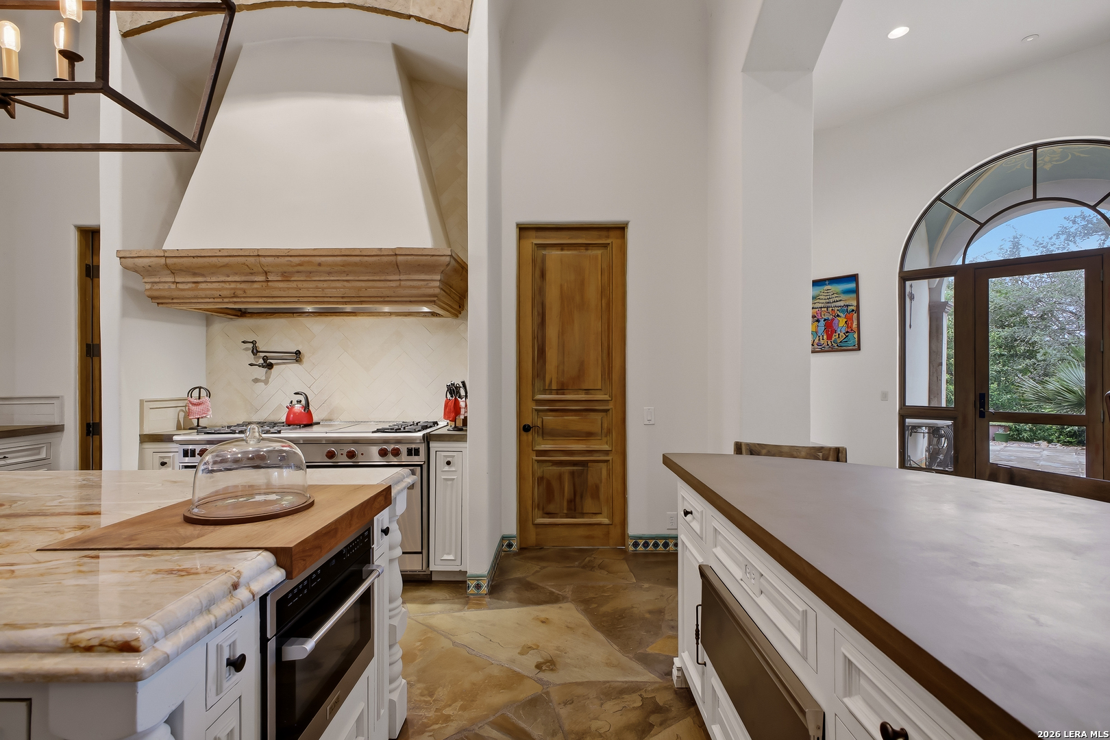 1726 GREYSTONE RDG