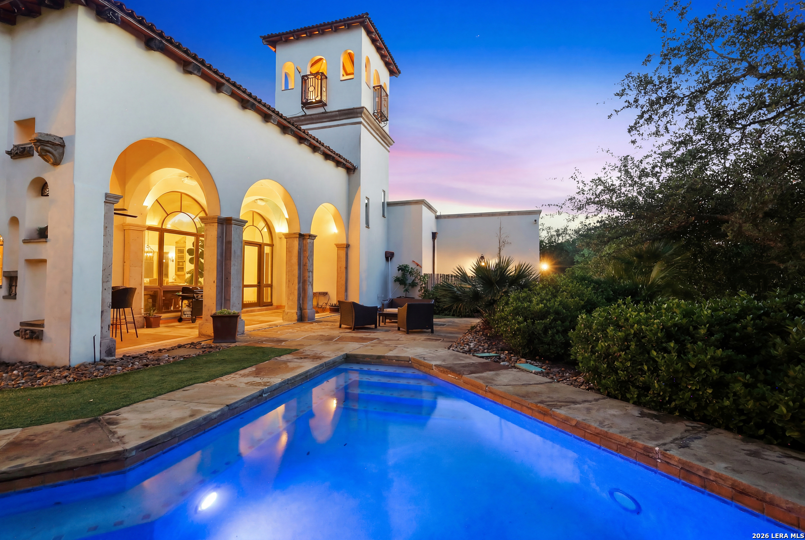1726 GREYSTONE RDG