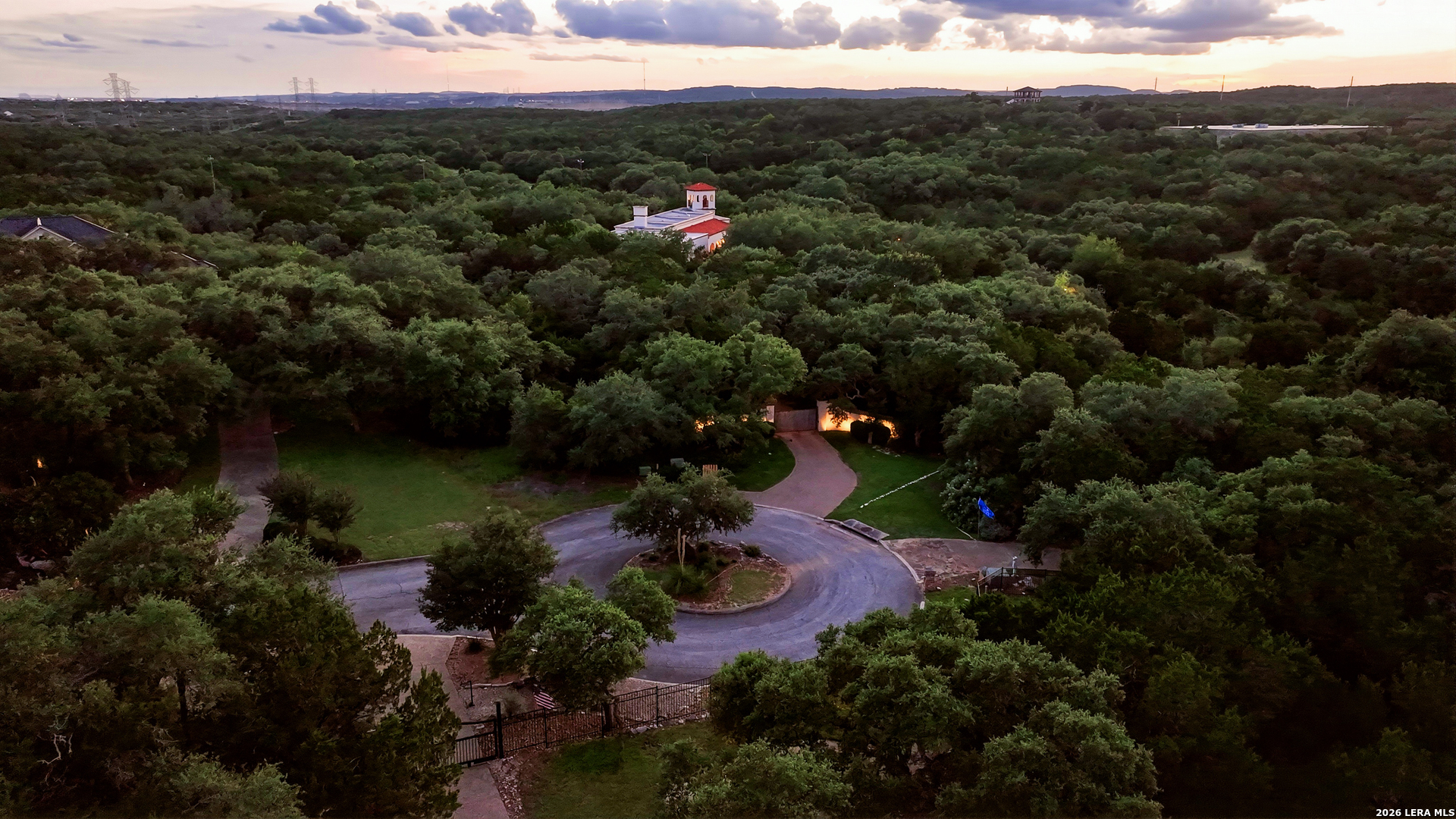 1726 GREYSTONE RDG