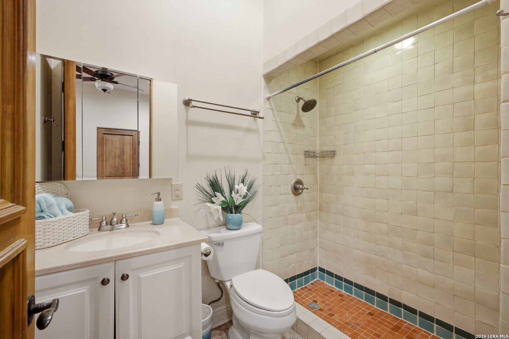 1726 GREYSTONE RDG