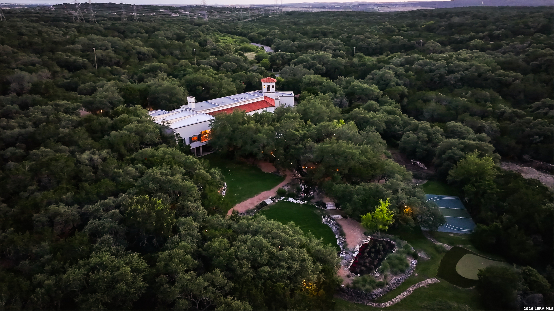 1726 GREYSTONE RDG