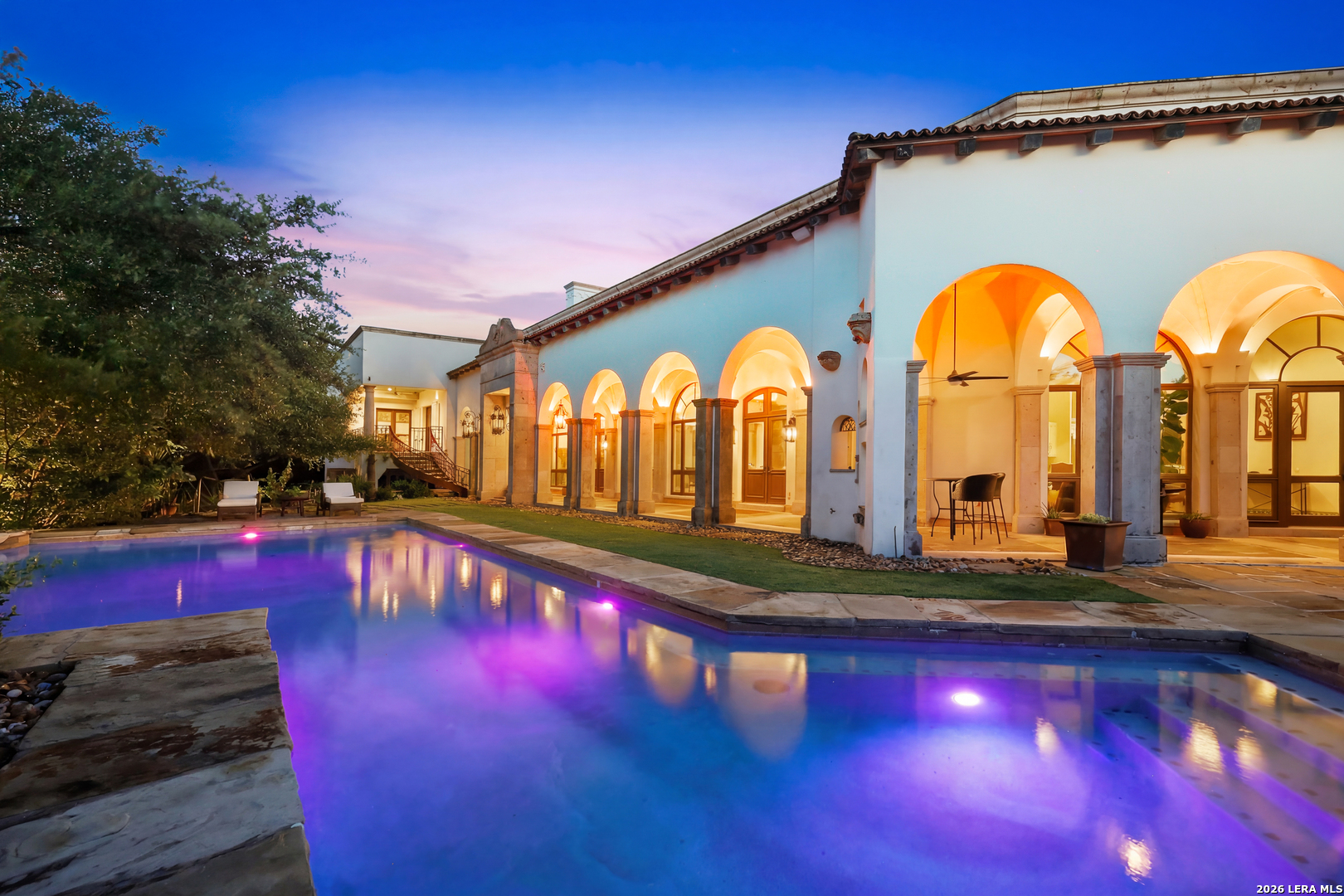 1726 GREYSTONE RDG