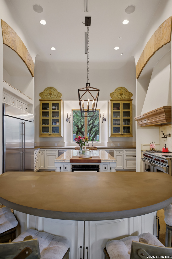 1726 GREYSTONE RDG