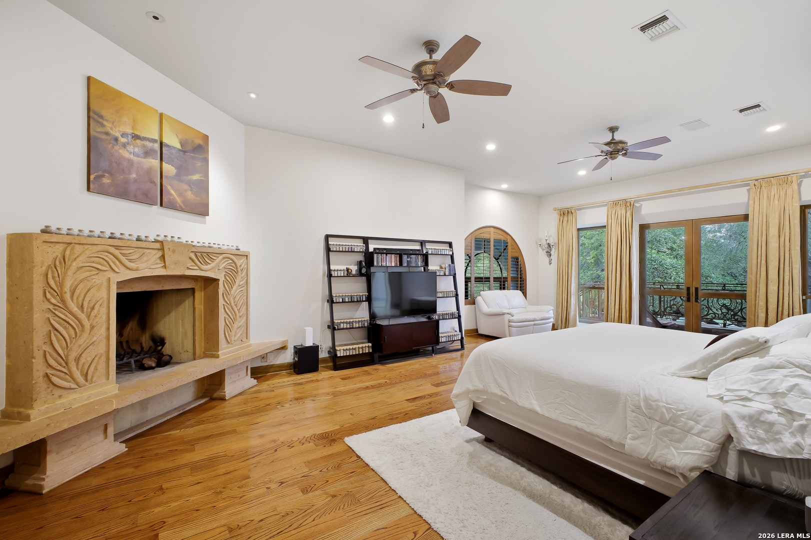 1726 GREYSTONE RDG