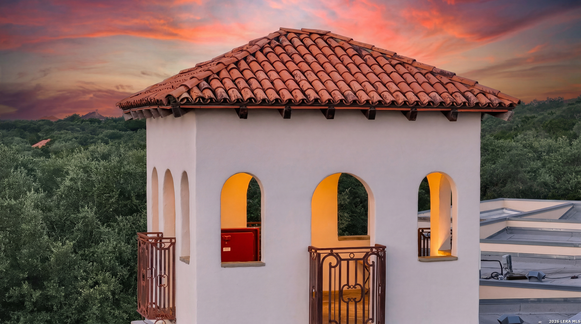 1726 GREYSTONE RDG