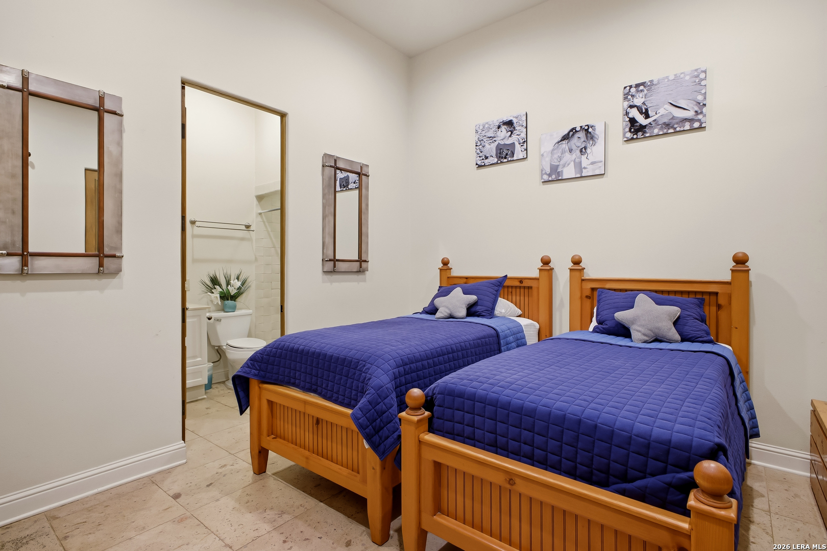 1726 GREYSTONE RDG