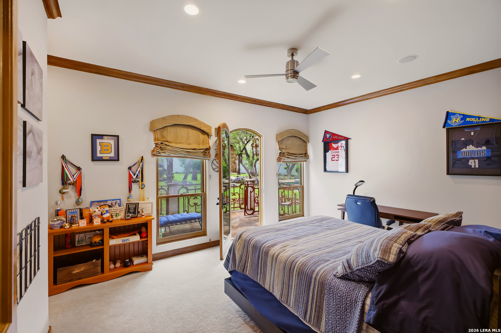 1726 GREYSTONE RDG