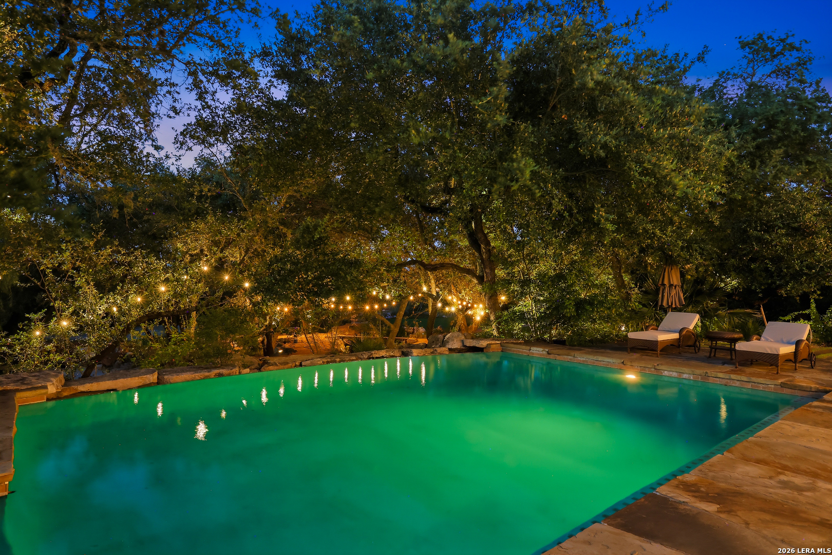 1726 GREYSTONE RDG
