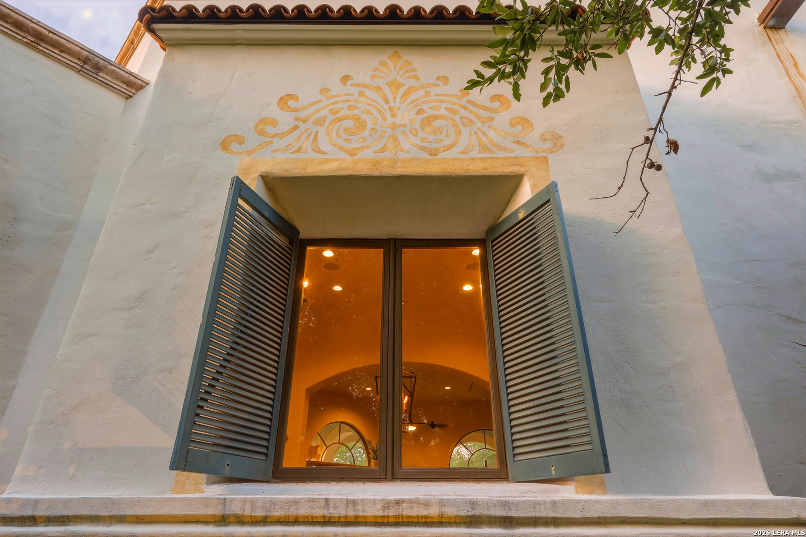 1726 GREYSTONE RDG