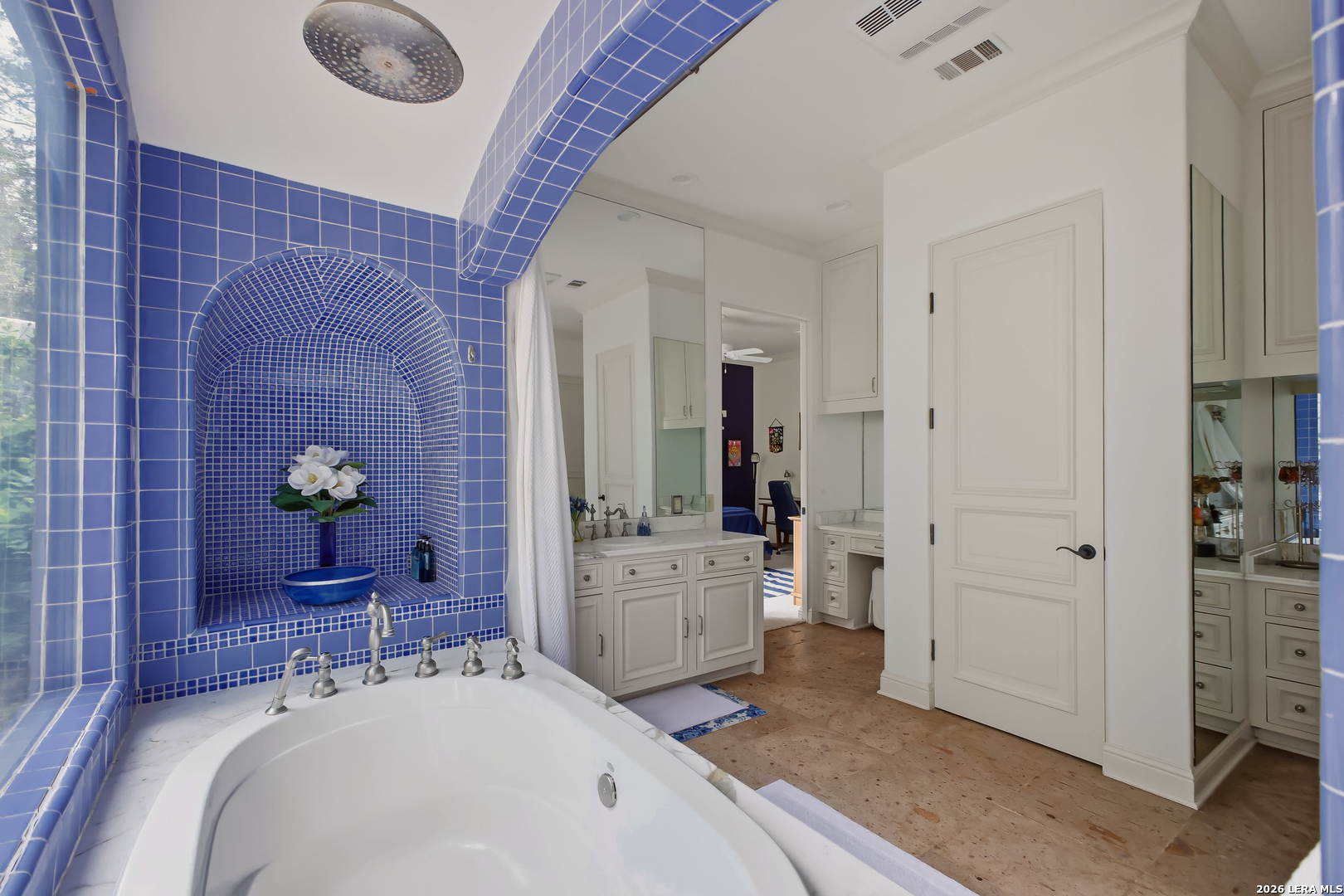 1726 GREYSTONE RDG