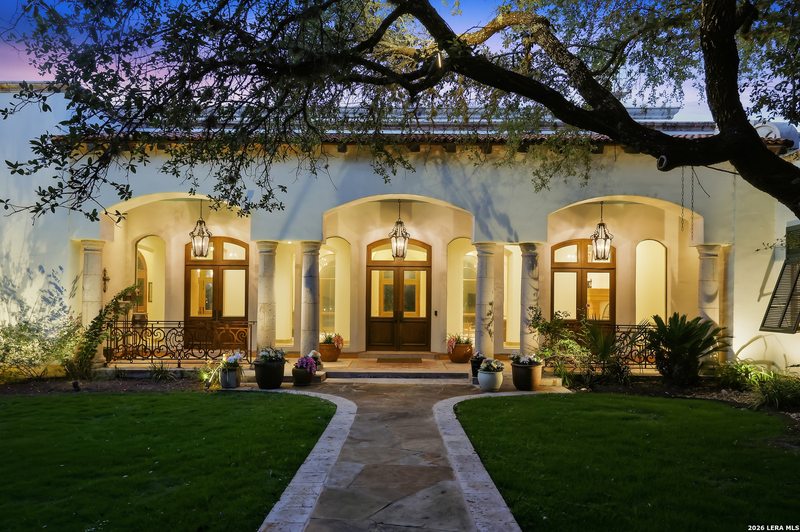 1726 GREYSTONE RDG