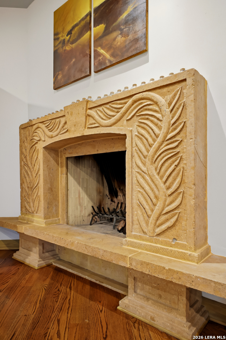 1726 GREYSTONE RDG