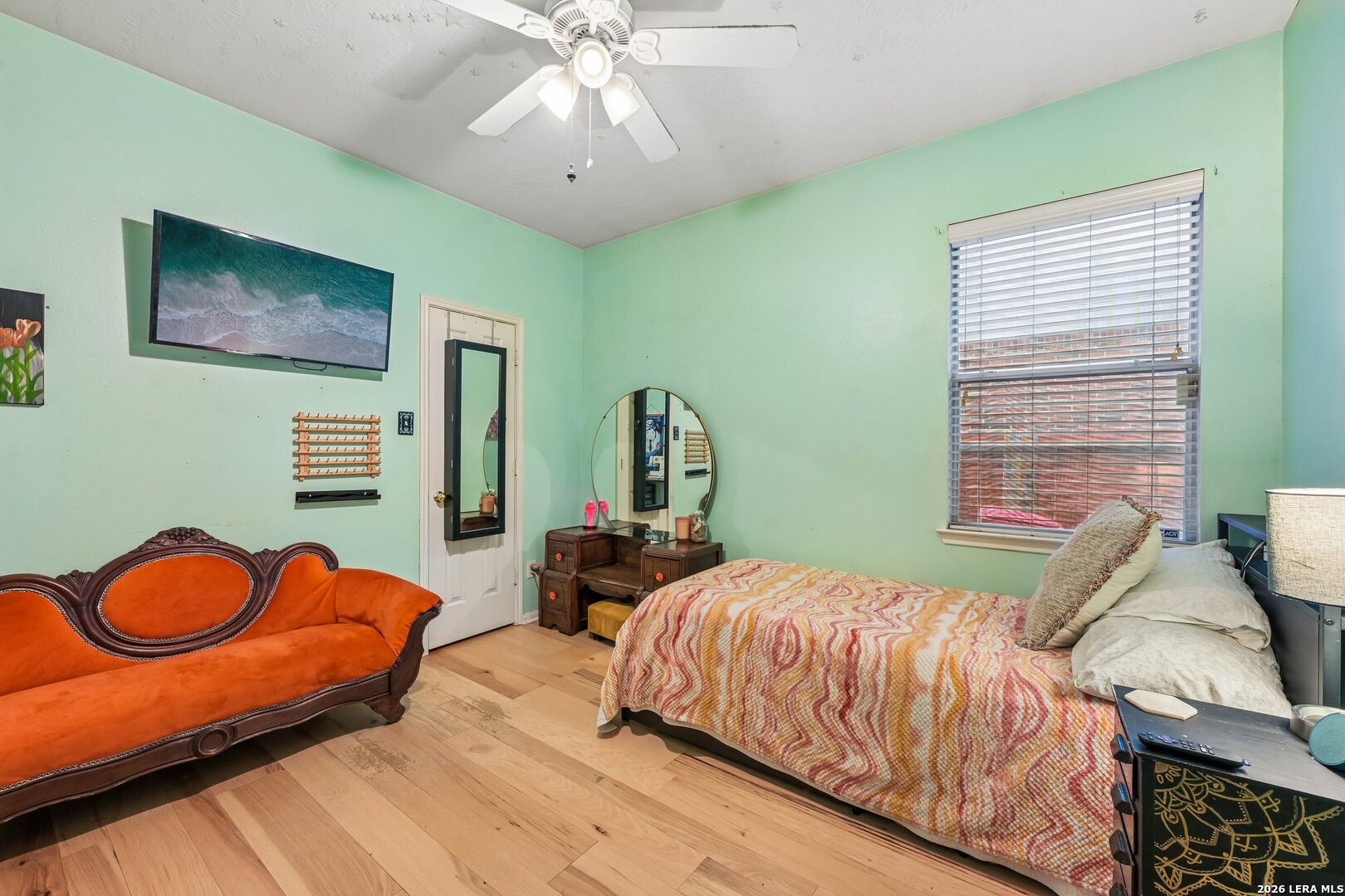2115 CHESTER FORT DR