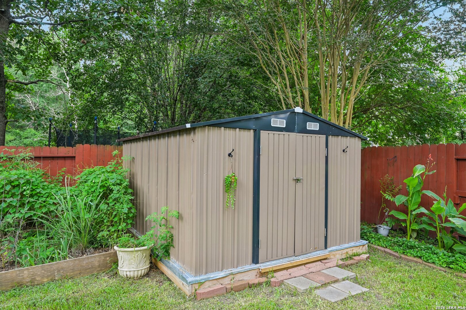 2115 CHESTER FORT DR