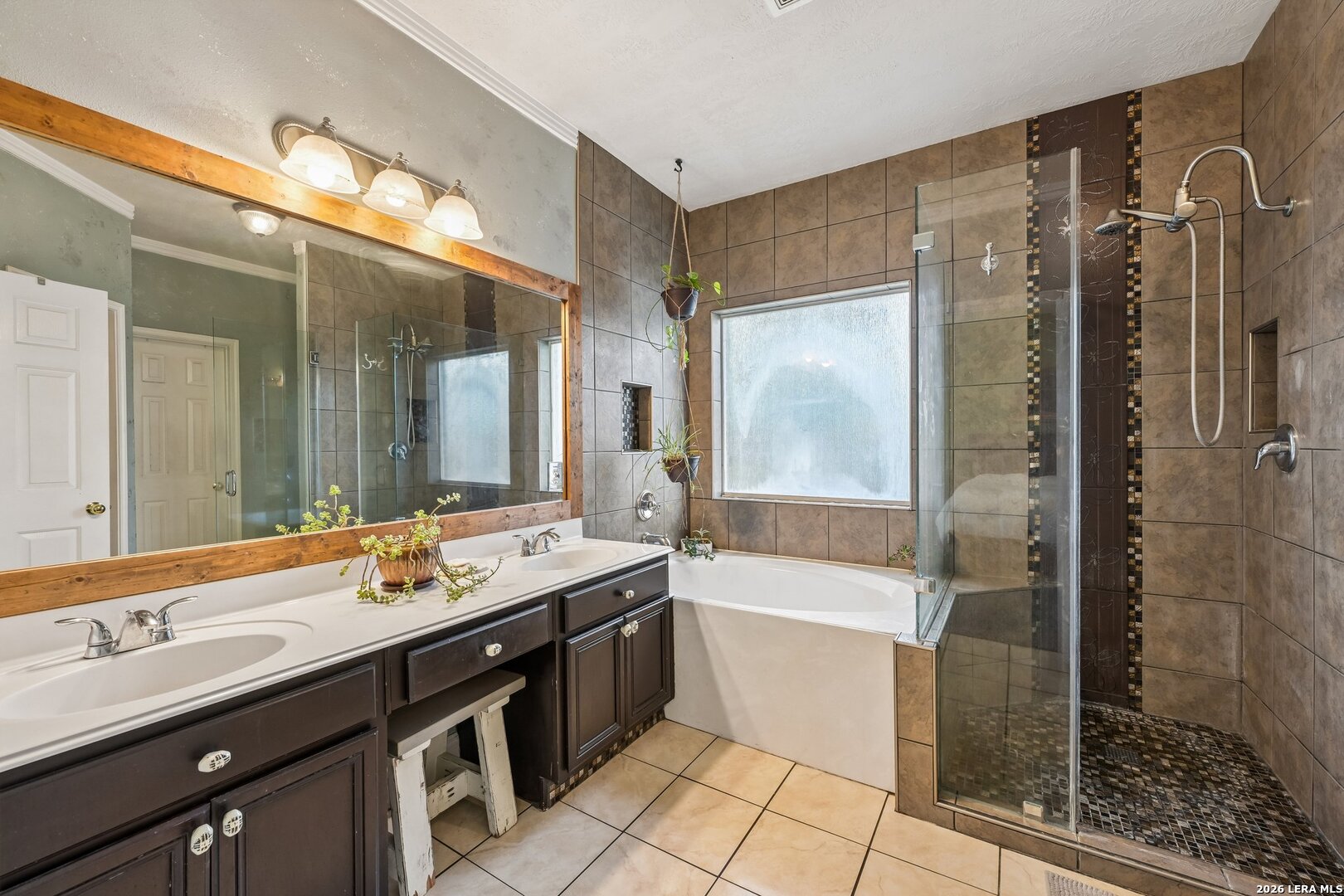 2115 CHESTER FORT DR