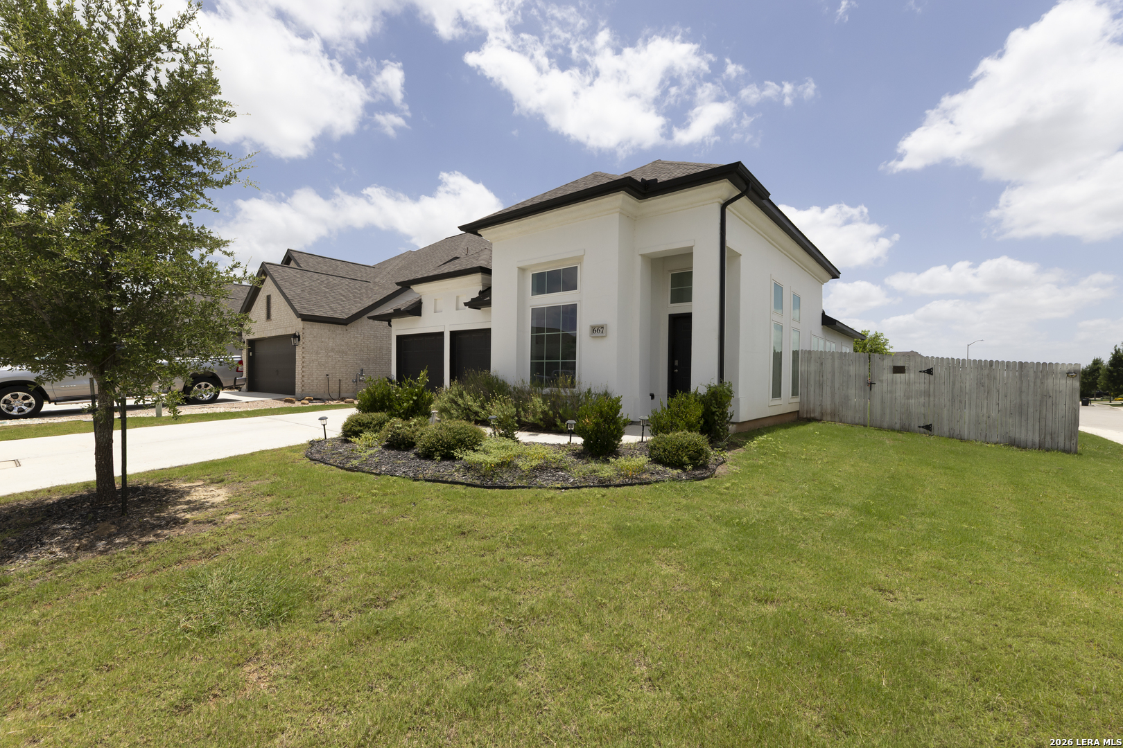 667 Arroyo Sierra