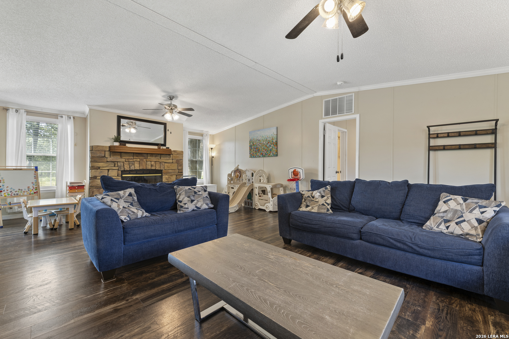 111 LONGHORN RD