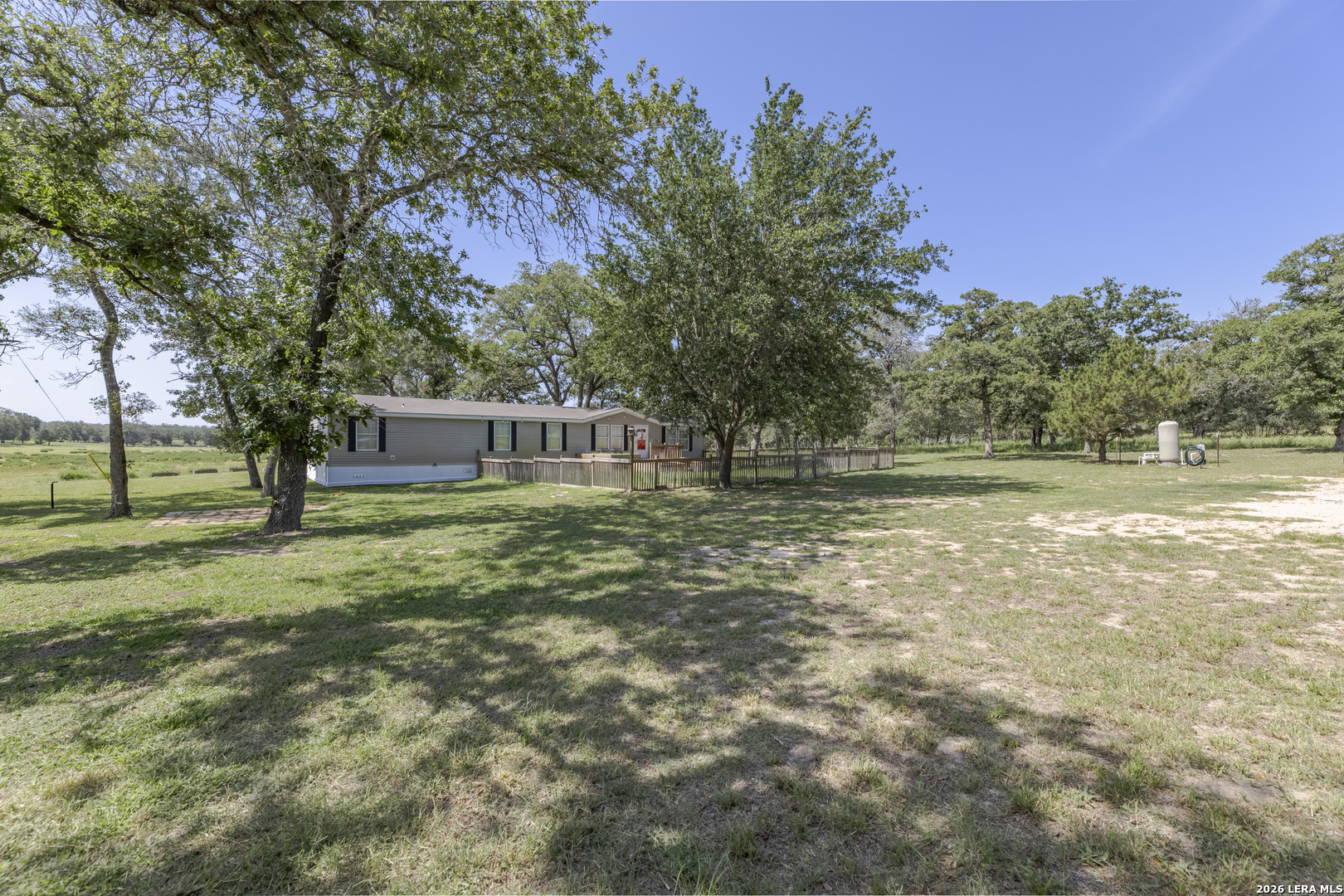 111 LONGHORN RD