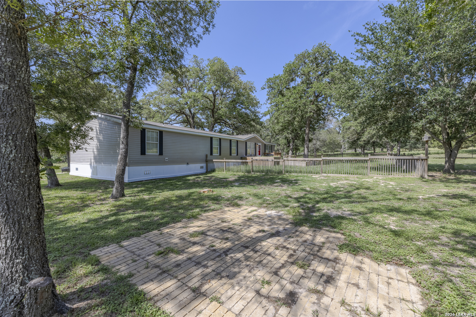111 LONGHORN RD
